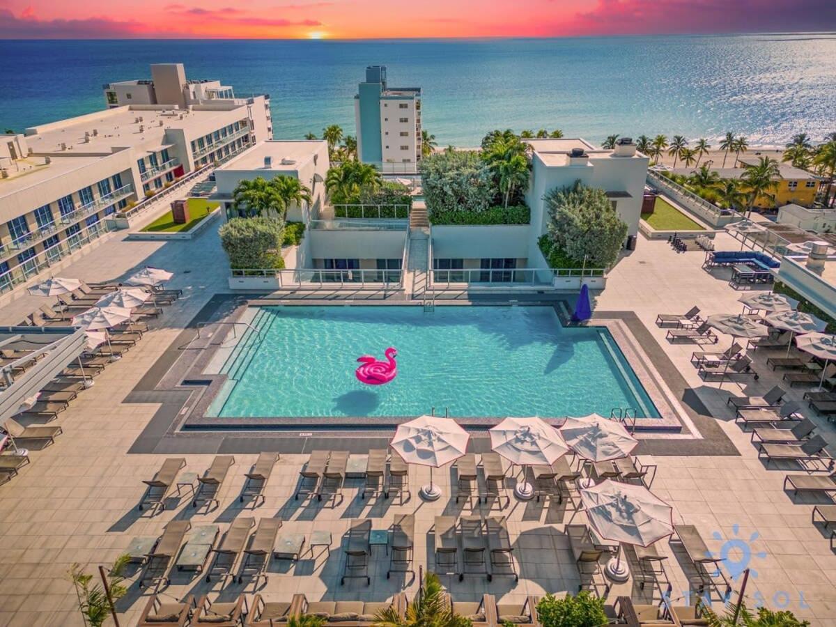 Rooftop Pool - Hollywood Beach Boardwalk Kültér fotó